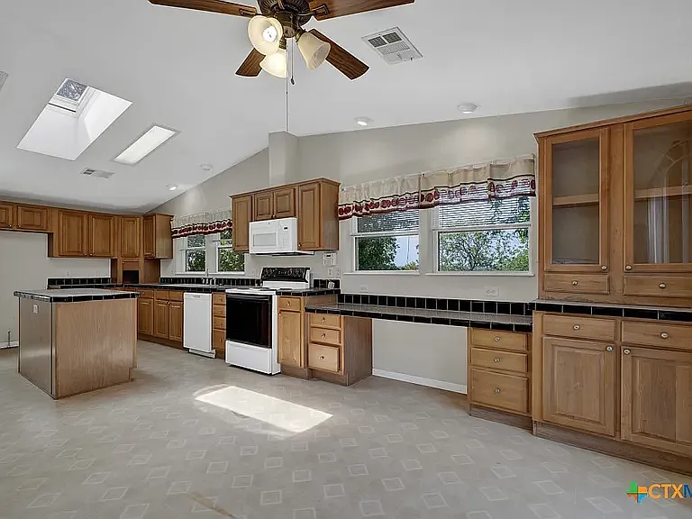238 Global Dr — Photo 16
