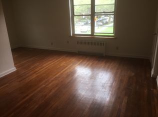 4016 192nd St APT 4, Flushing, NY 11358