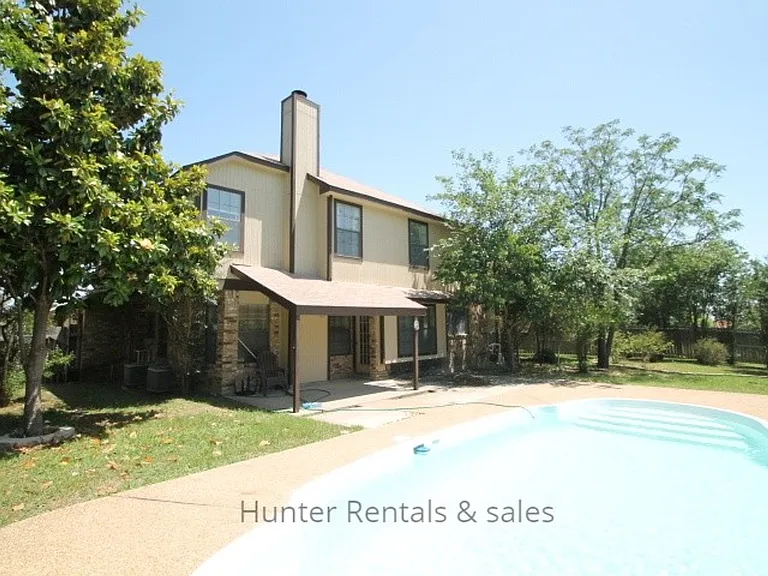 300 Sioux Cir — Photo 5