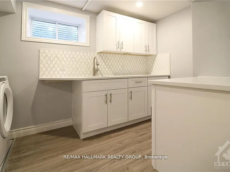 205 Blackburn Ave — Photo 14