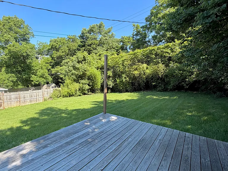 3339 Sutherland Dr — Photo 5
