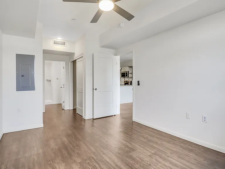 Unit 204 has exact layout as 206 "Rail Runner" (Called "Red River" in virtual tour)