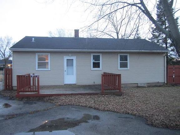 5th image of 2808 Theresa Ave