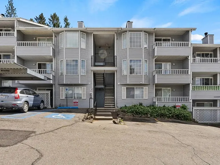 Stonecrest Apartments — Photo 8