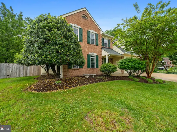 2510 Green Pine Ct, Waldorf, MD 20601