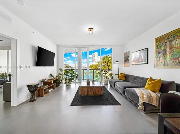 7918 Harbor Island Dr APT 112, North Bay Village, FL 33141