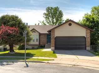 868 Rice Cir, Farmington, UT 84025