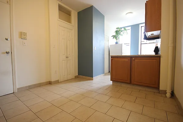 Rented by Nooklyn NYC LLC | media 11