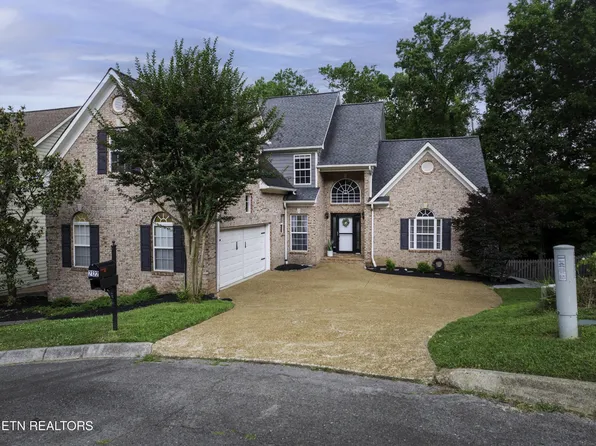 2122 Madison Grove Ln, Knoxville, TN 37922