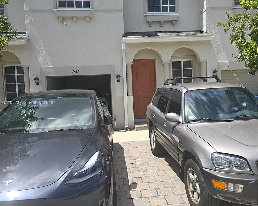 1141 NW 208th Ter