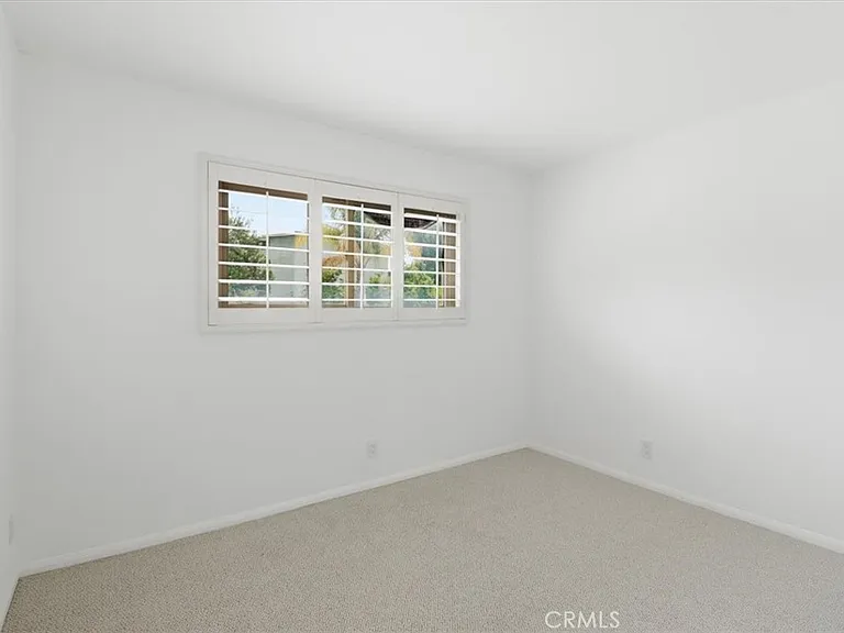 577 Houston Dr — Photo 11