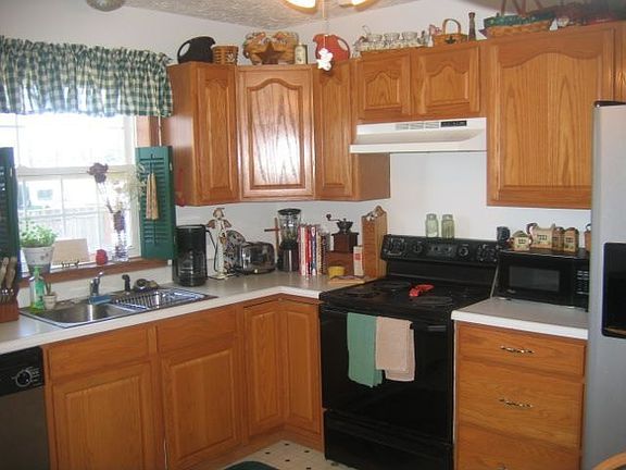 5th image of 1763 Churchill Dr