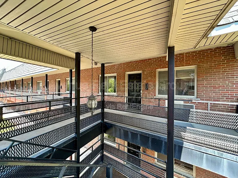 Glen Park Apartments — Photo 29