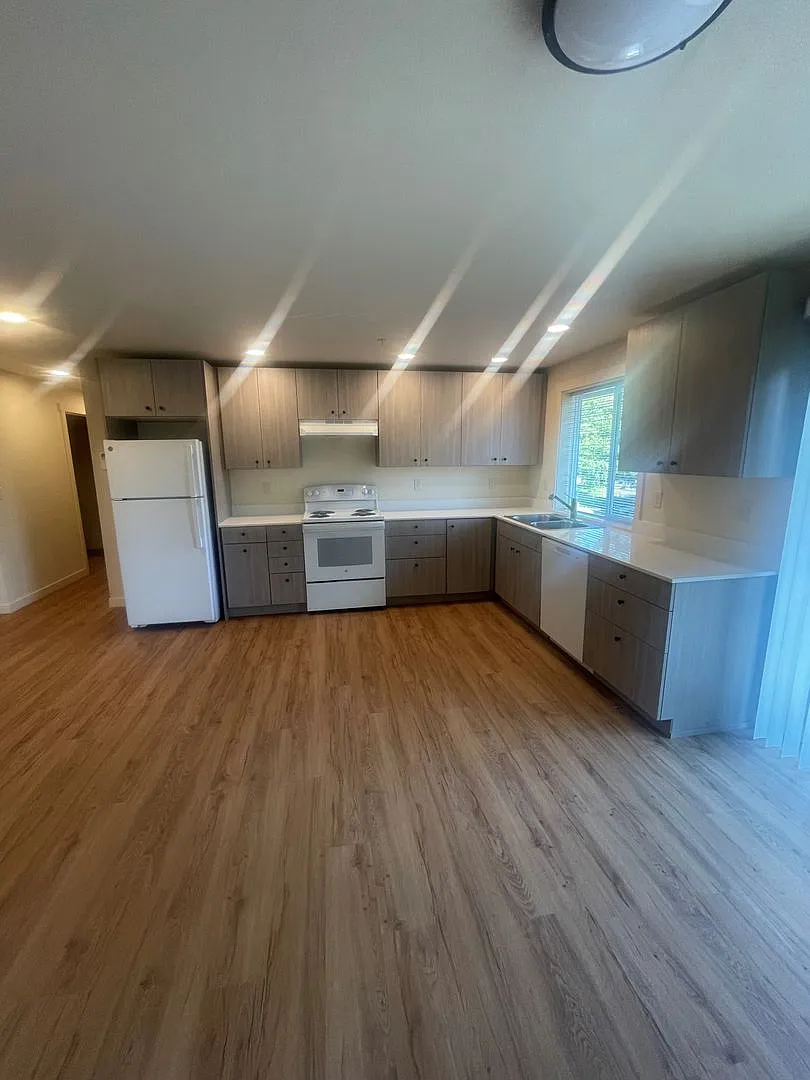 Ferncrest Apartments — Photo 2