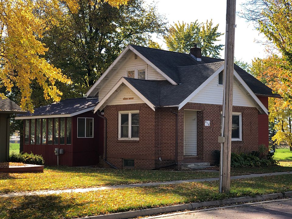 1st image of 610 6th Ave