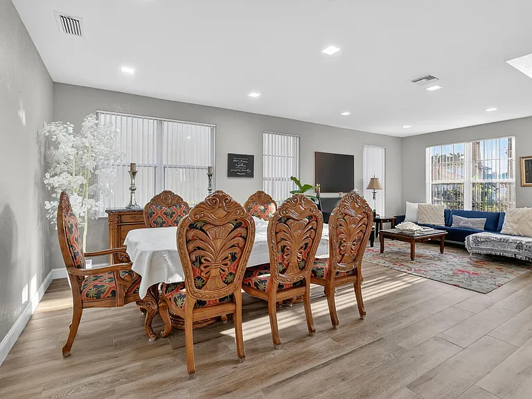 18280 Coral Isles Dr — Photo 12