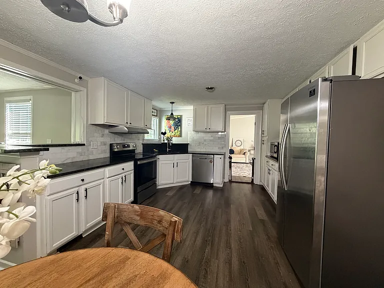7941 River Rd — Photo 2