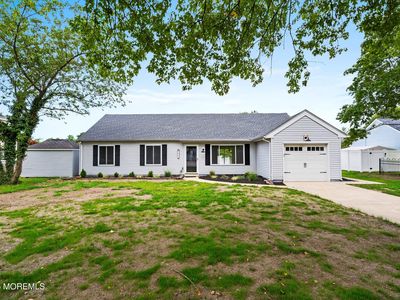 1042 Roxbury Lane, Toms River, NJ, 08753