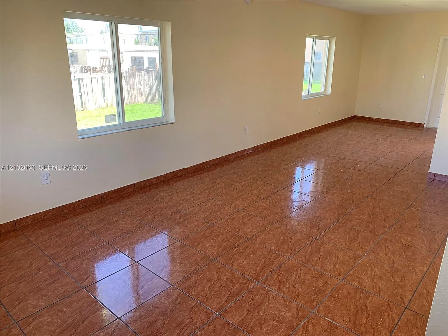 Sunset Palm Villas Condo — Photo 1
