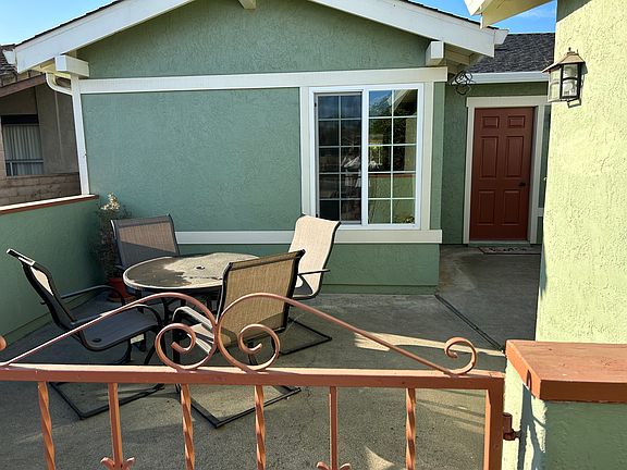 2nd image of 487 Vivienne Dr
