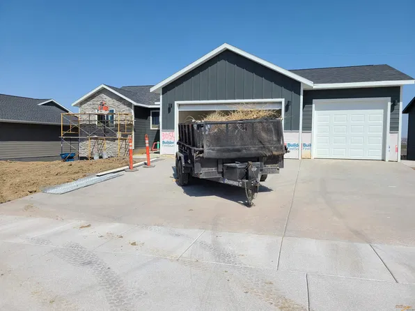 3054 Caymus Dr, Rapid City, SD 57703