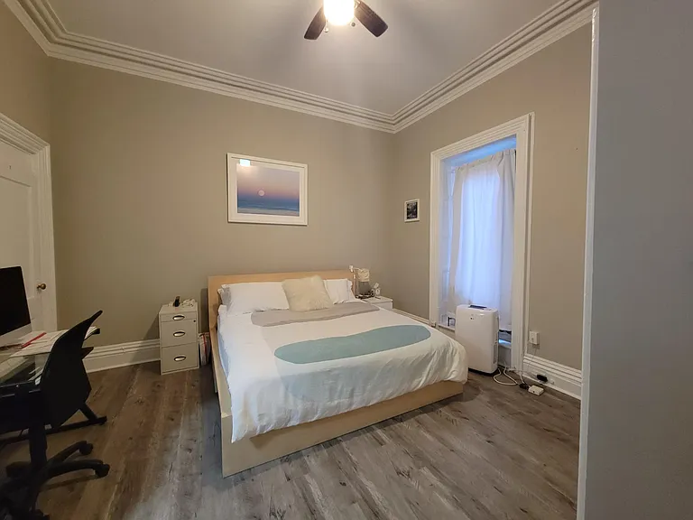 1821 5th Ave #6 — Photo 1