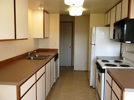 3rd image of 214 Antles St APT 305