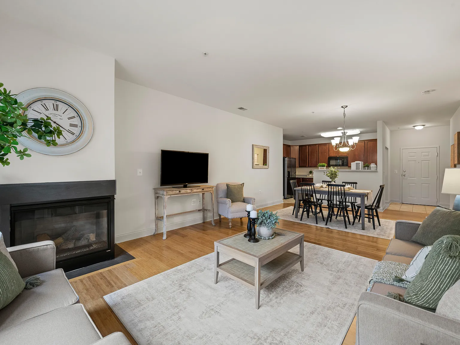 2 bed, 1275 sqft, $2,950 — Photo 3