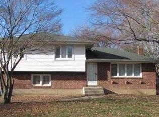 11 Julia Ct, East Northport, NY 11731