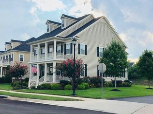10656 Bristow Station Dr, Bristow, VA 20136