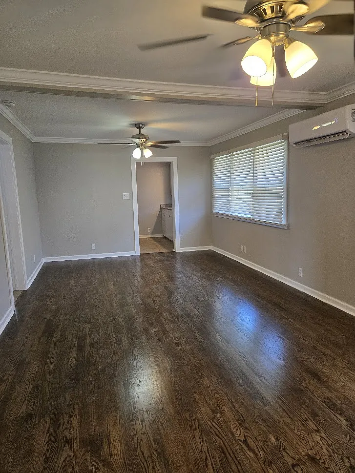 2 bed, 1.0 bath, 768 sqft, $1,100 — Photo 2
