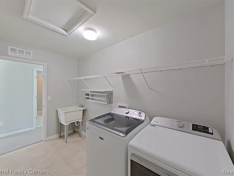58180 Jonagold Ln — Photo 46