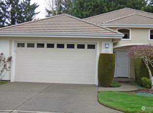 6930 Fairway Ln SE, Olympia, WA