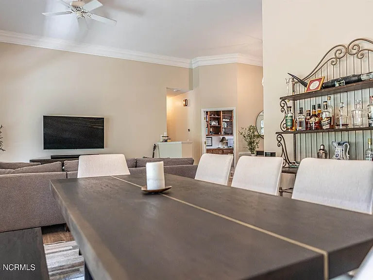 215 Plantation Dr — Photo 21
