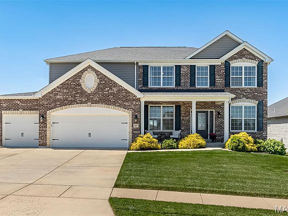 2nd image of 957 Colebrook Ct