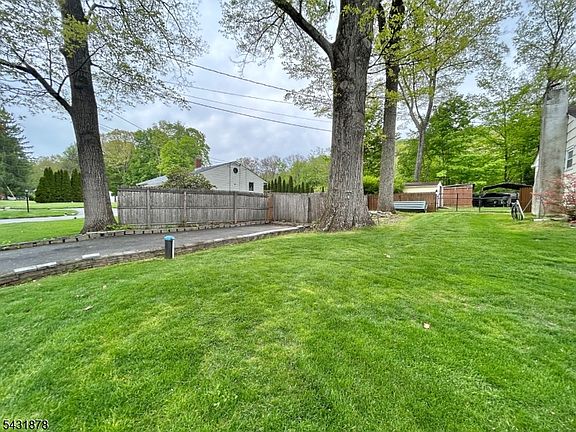 3rd image of 13 Birch Rd