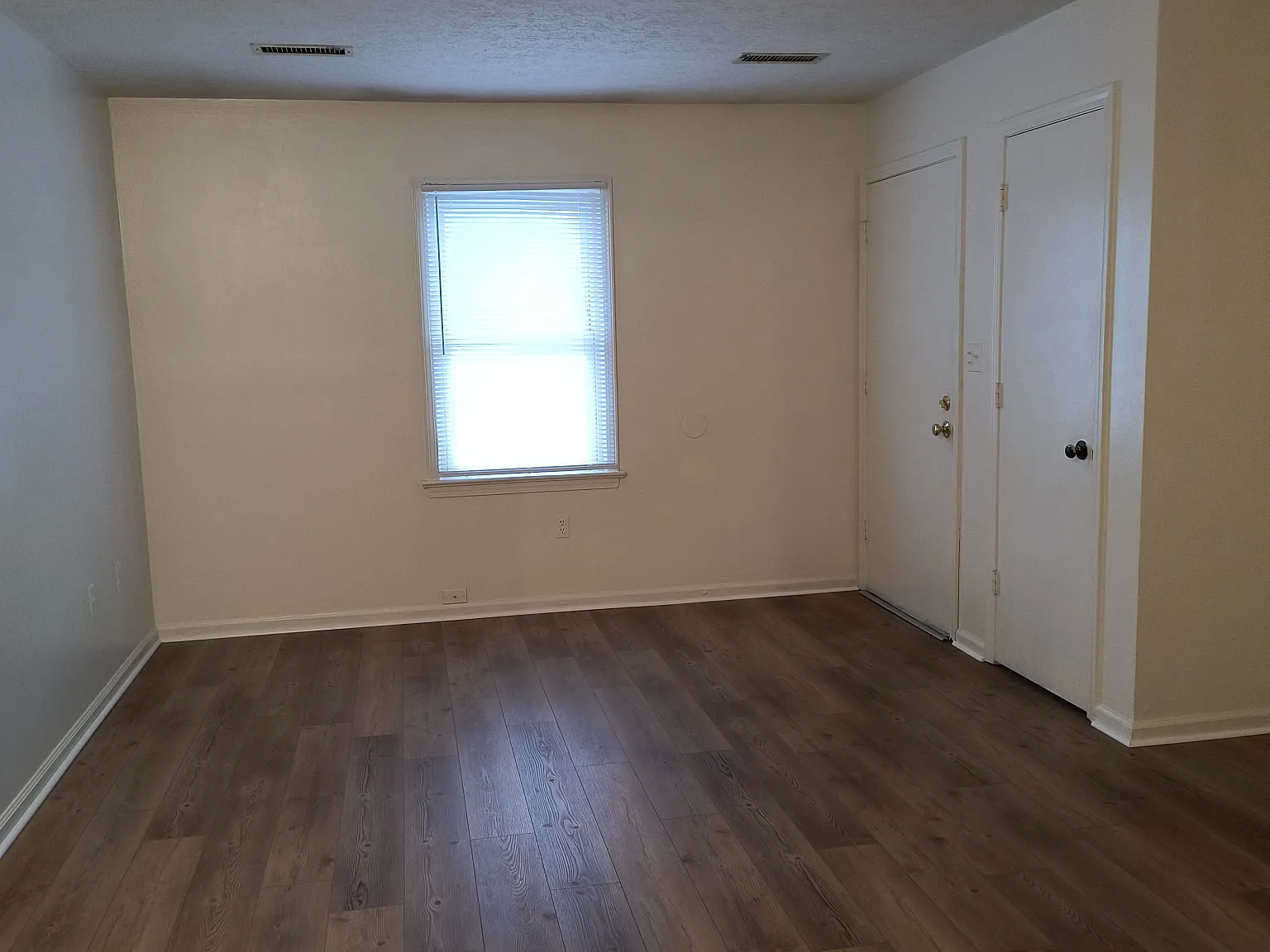19605 Leesville Road - B — Photo 1
