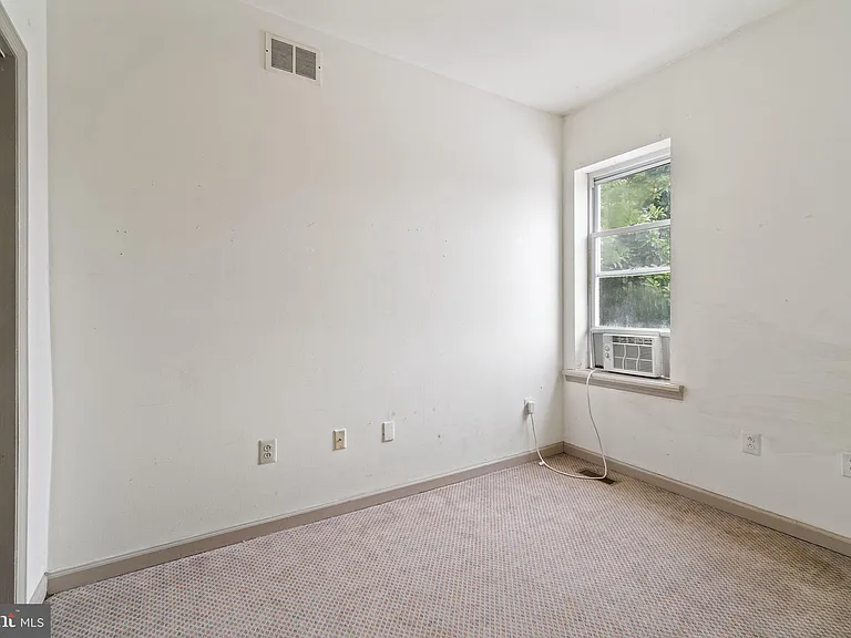 2116 N Carlisle St — Photo 21
