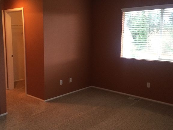 4th image of 7021 142nd Pl SE
