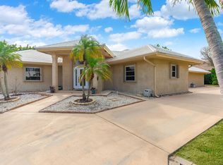 10322 SE Bluefish Ct, Hobe Sound, FL 33455