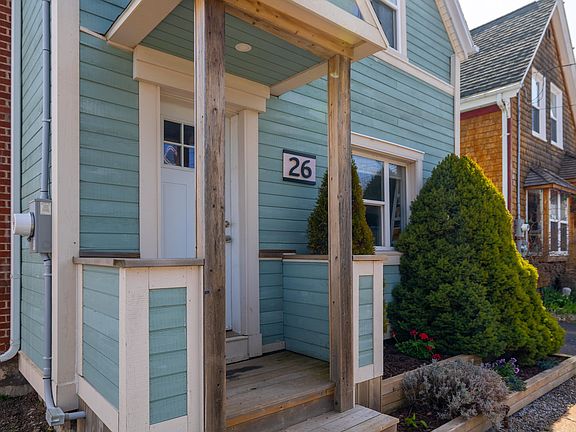 4th image of 26 Valley St