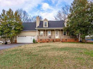 145 Moss Ln, Boiling Springs, SC 29316