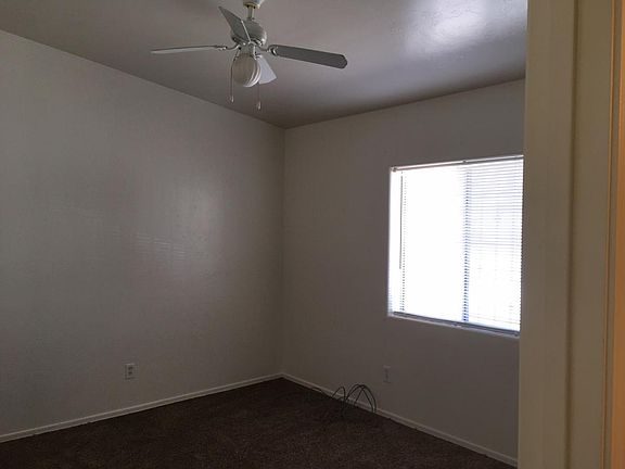 4th image of 1875 S San Antonio Dr