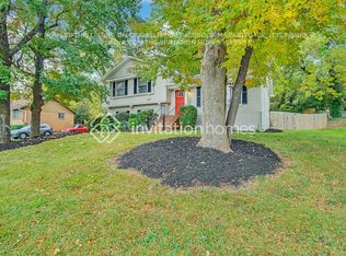 800 Braxfield Dr, Charlotte, NC 28217