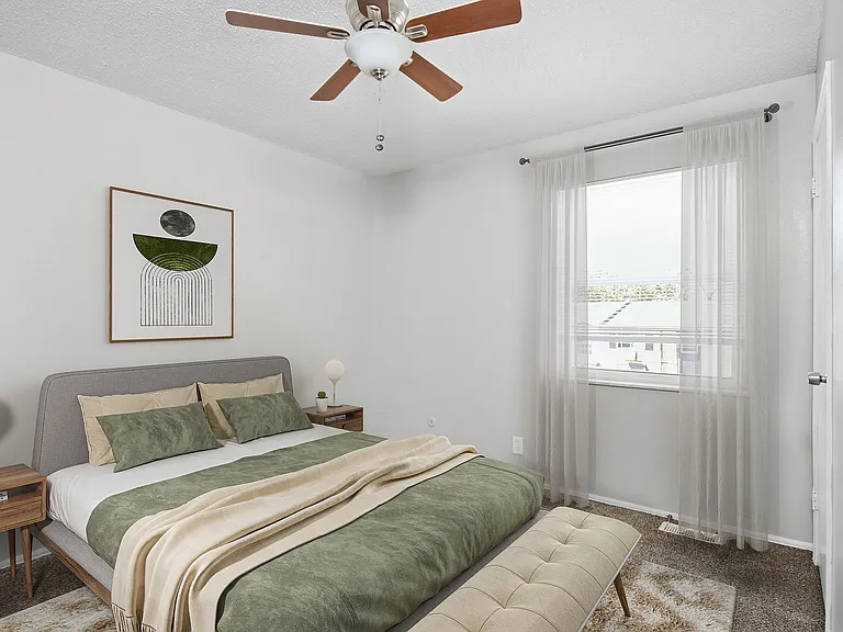 ReNew on Blues Apartments & Townhomes — Photo 4
