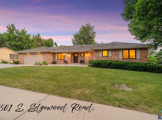 1501 E Edgewood Rd, Sioux Falls, SD 57103