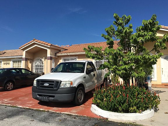 3rd image of 17905 NW 76th Ct