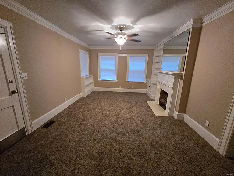 555 Morningview St — Photo 3