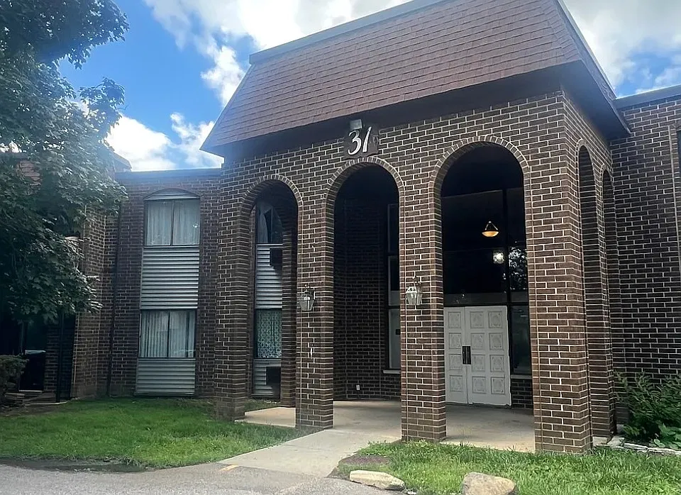31 Washington Blvd