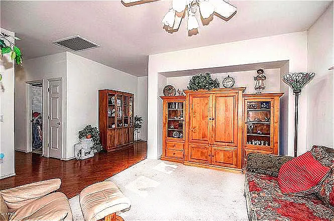 70 W Wood Dr — Photo 7
